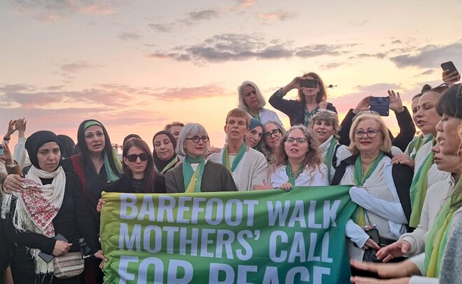 Aufruf der Mütter zum Friedensmarsch